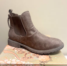  Very G Vienna Taupe Bootie - Back Zip