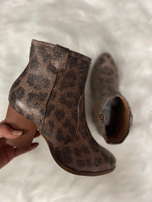  Very G Carlos Tan Leopard Bootie