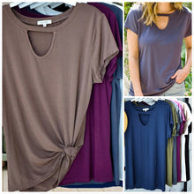  La Miel Darcy Layering Keyhole Tee