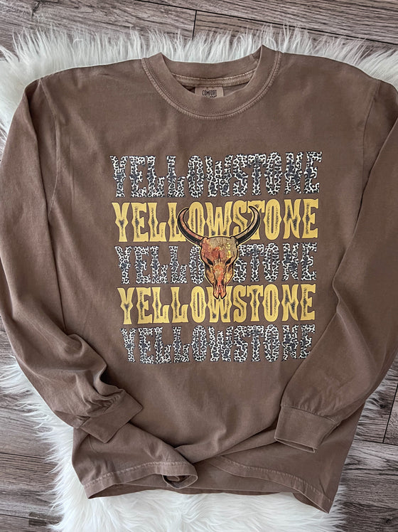 L Yellowstone Stacked Comfort Colors Long Sleeve Tee