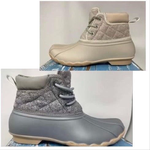 Very G Quack Duck Boots Gray or Cream